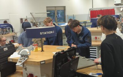 Schweißen, Schrauben, Programmieren: MINT-Tag am Lau begeistert Schülerinnen und Schüler